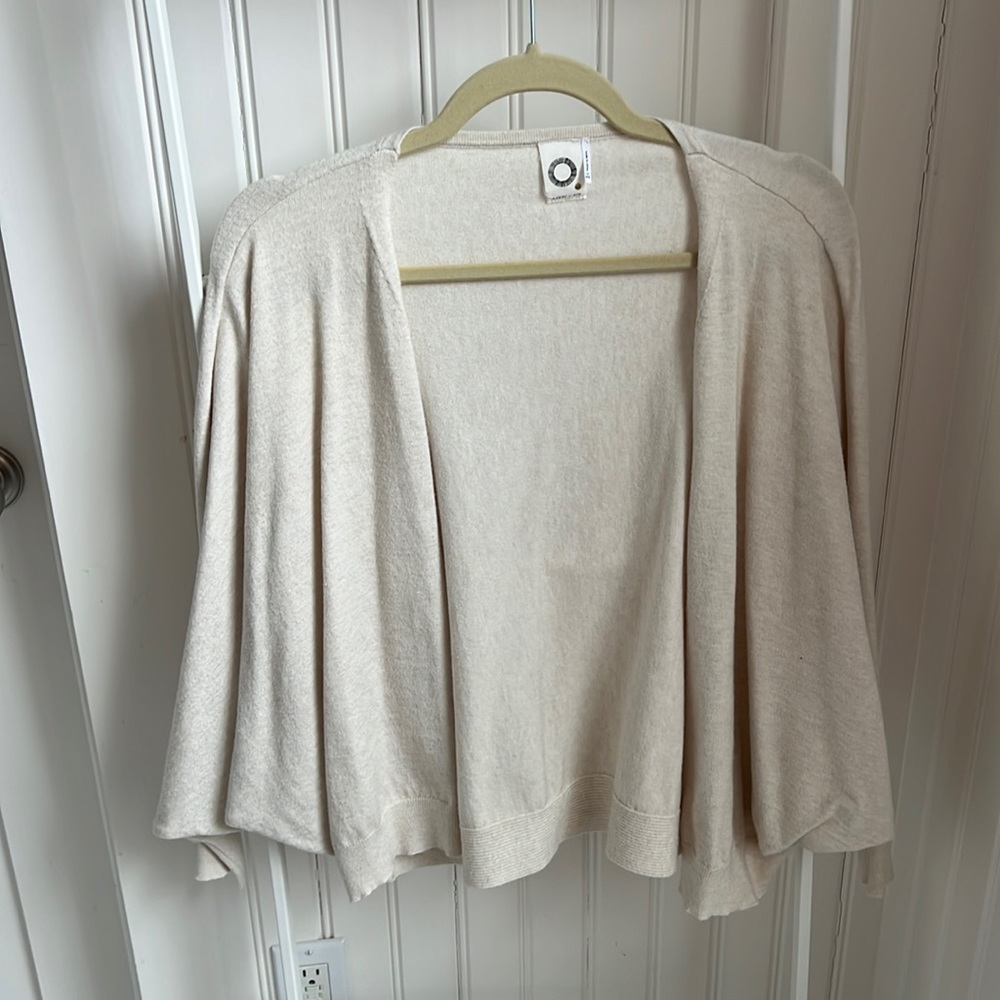Shawl sweater cream